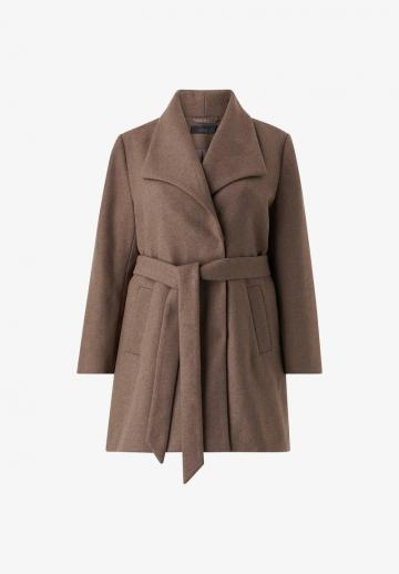 Короткое пальто