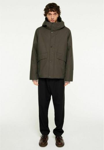 Зимняя куртка