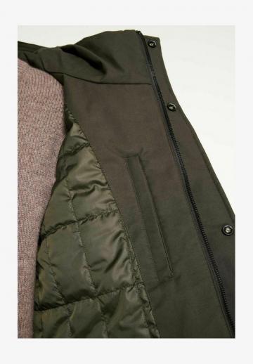 Зимняя куртка