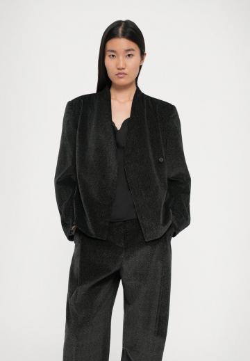 Вельветовая куртка