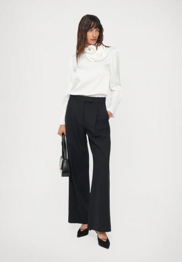 Атласная блузка