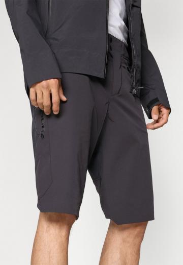 Спортивныве шорты