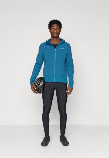 Спортивная куртка