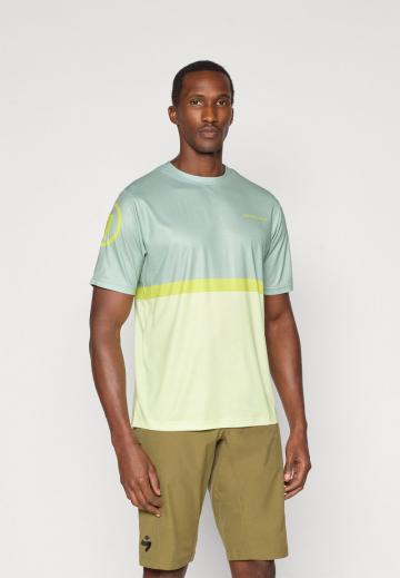 Спортивная майка