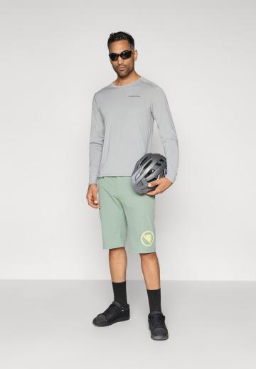 Спортивныве шорты