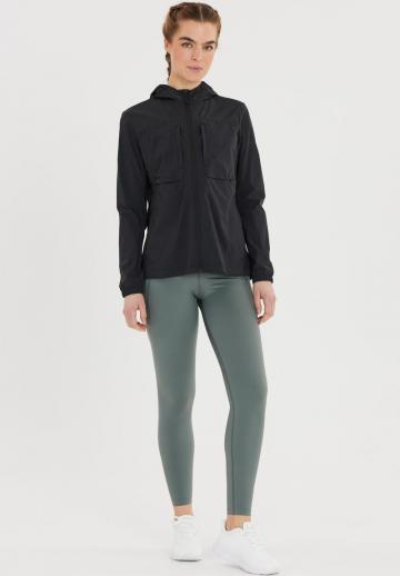 Спортивная куртка