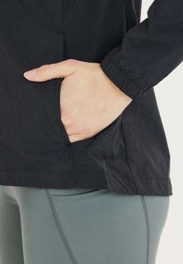 Спортивная куртка