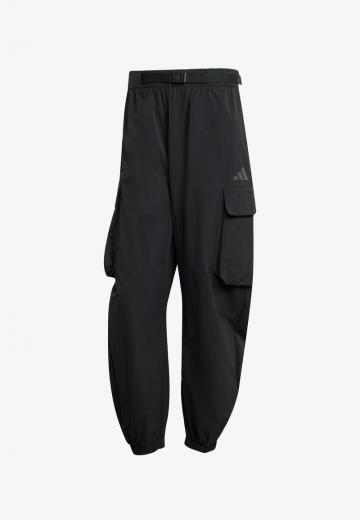 Брюки с накладными карманами