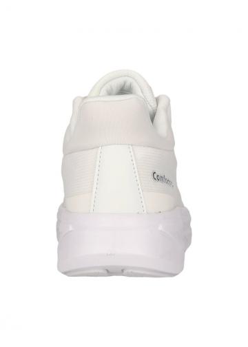 Походные кроссовки