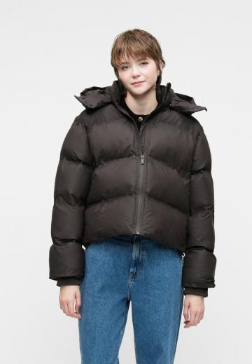 Зимняя куртка