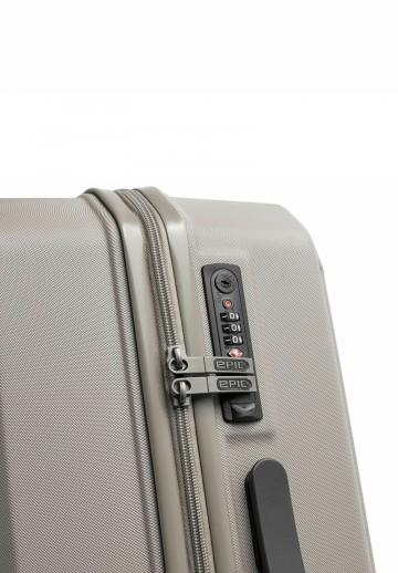 Набор чемоданов