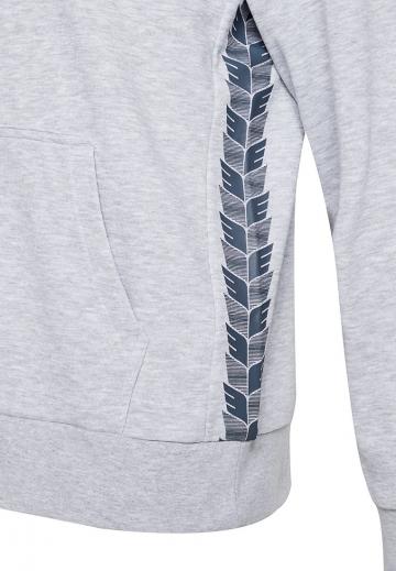 Спортивная кофта