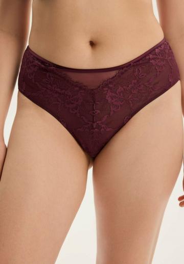 Трусы на бедрах