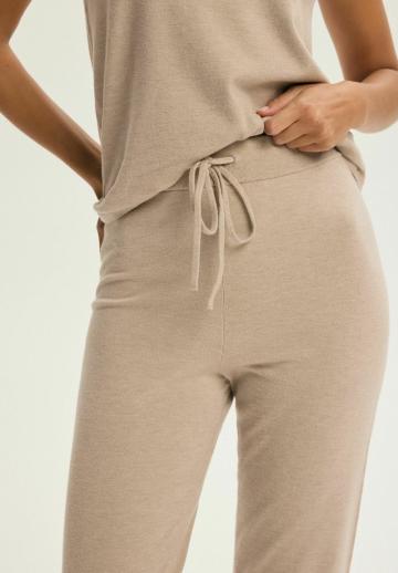 Спортивные штаны