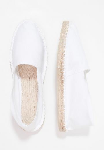 Гандбольные кроссовки