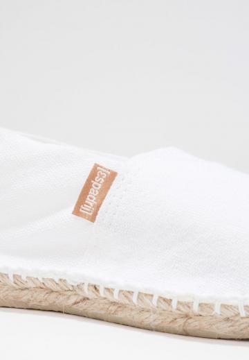 Гандбольные кроссовки