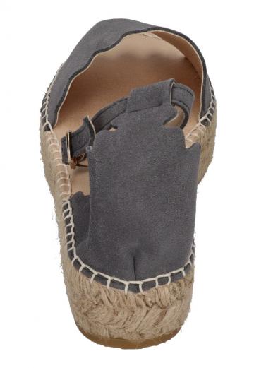 Гандбольные кроссовки