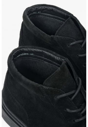 Ботинки на шнуровке