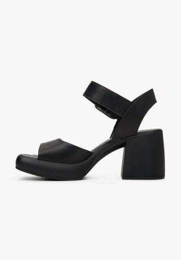 Гандбольные кроссовки