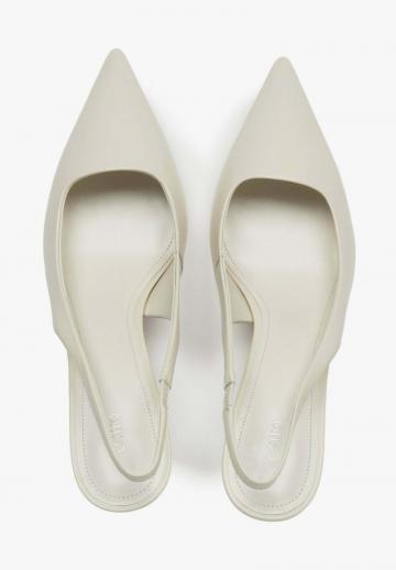 Туфли на высоком каблуке