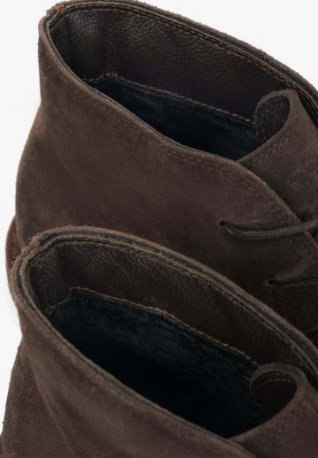 Ботинки на шнуровке