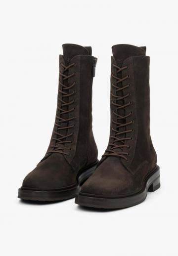 Ботинки на шнуровке