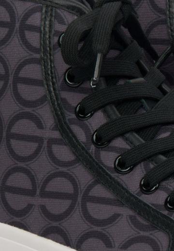 Гандбольные кроссовки