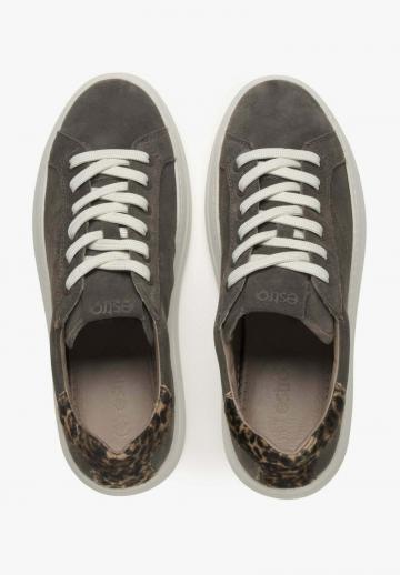 Гандбольные кроссовки