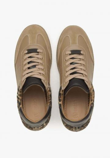 Гандбольные кроссовки