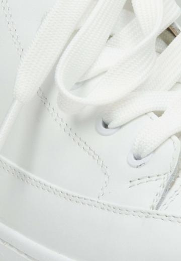 Гандбольные кроссовки