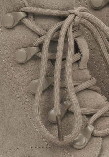 Зимние ботинки