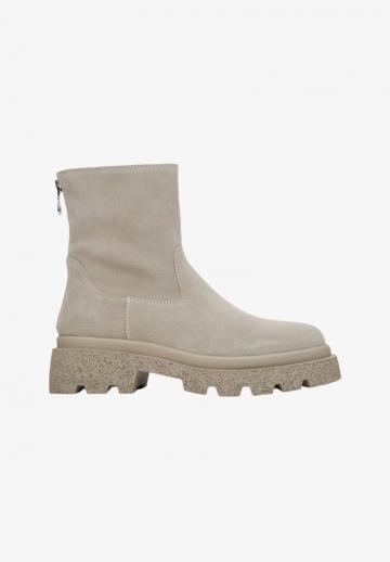 Зимние ботинки