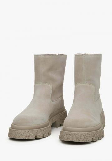 Зимние ботинки