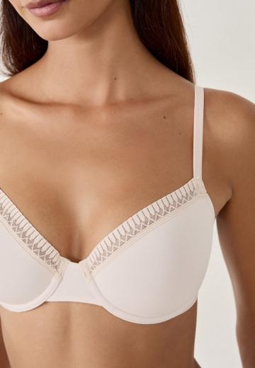 Бюстгальтер