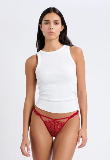 Трусы на бедрах