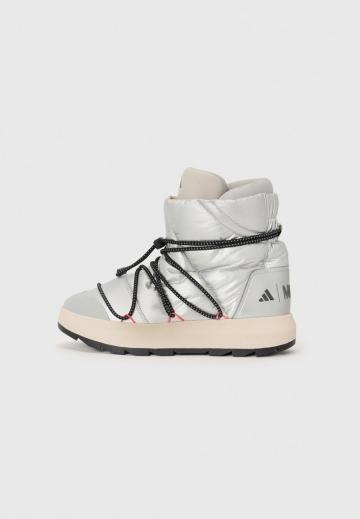 Походная обувь