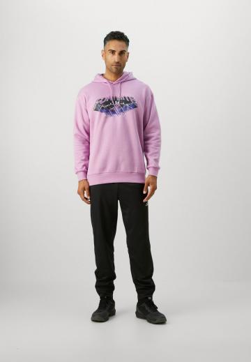 Спортивная кофта