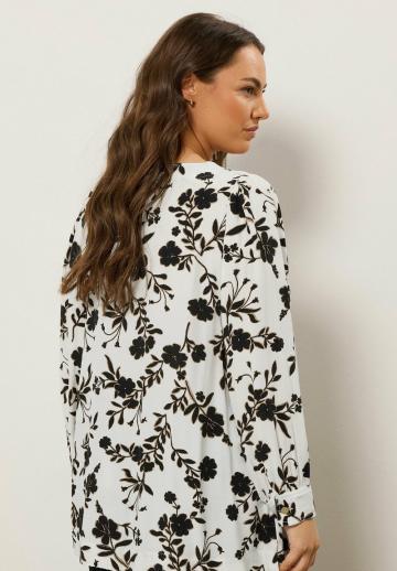 Длинная блузка