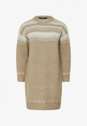 Вязаное платье