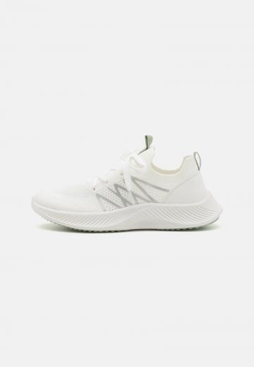 Гандбольные кроссовки