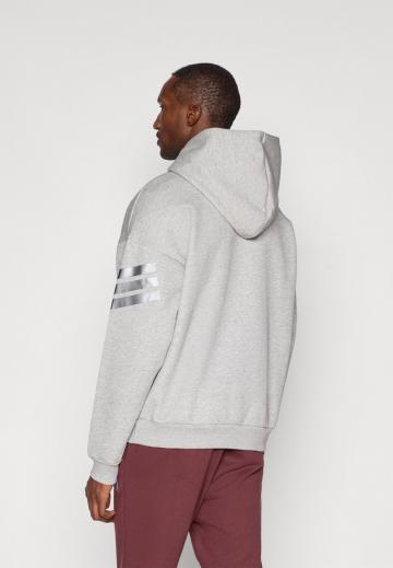 Спортивная кофта