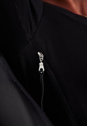 Вязаное платье