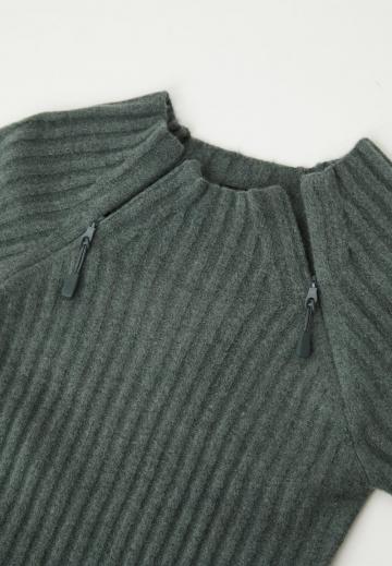 Вязаное платье