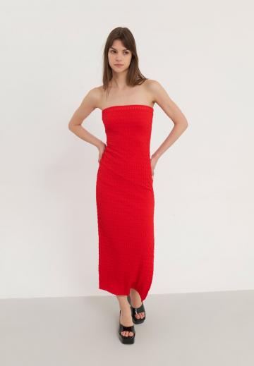 Платье без бретелек