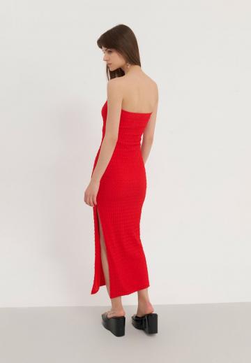 Платье без бретелек