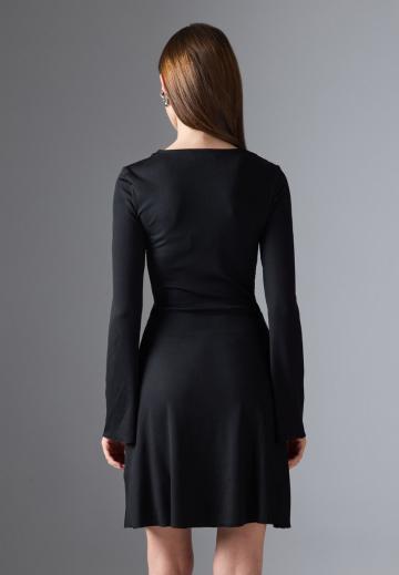 Короткое платье