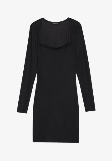 Короткое платье