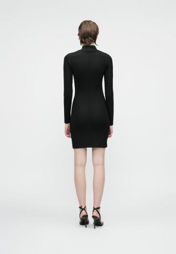 Короткое платье