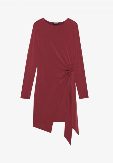 Короткое платье