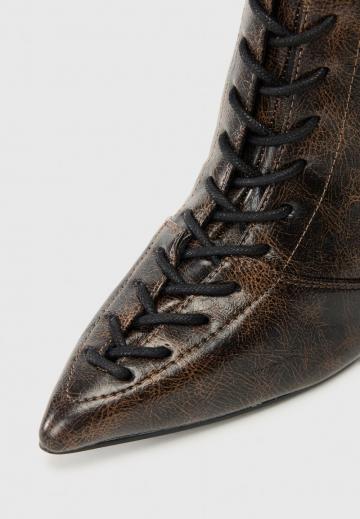 Высокие сапоги